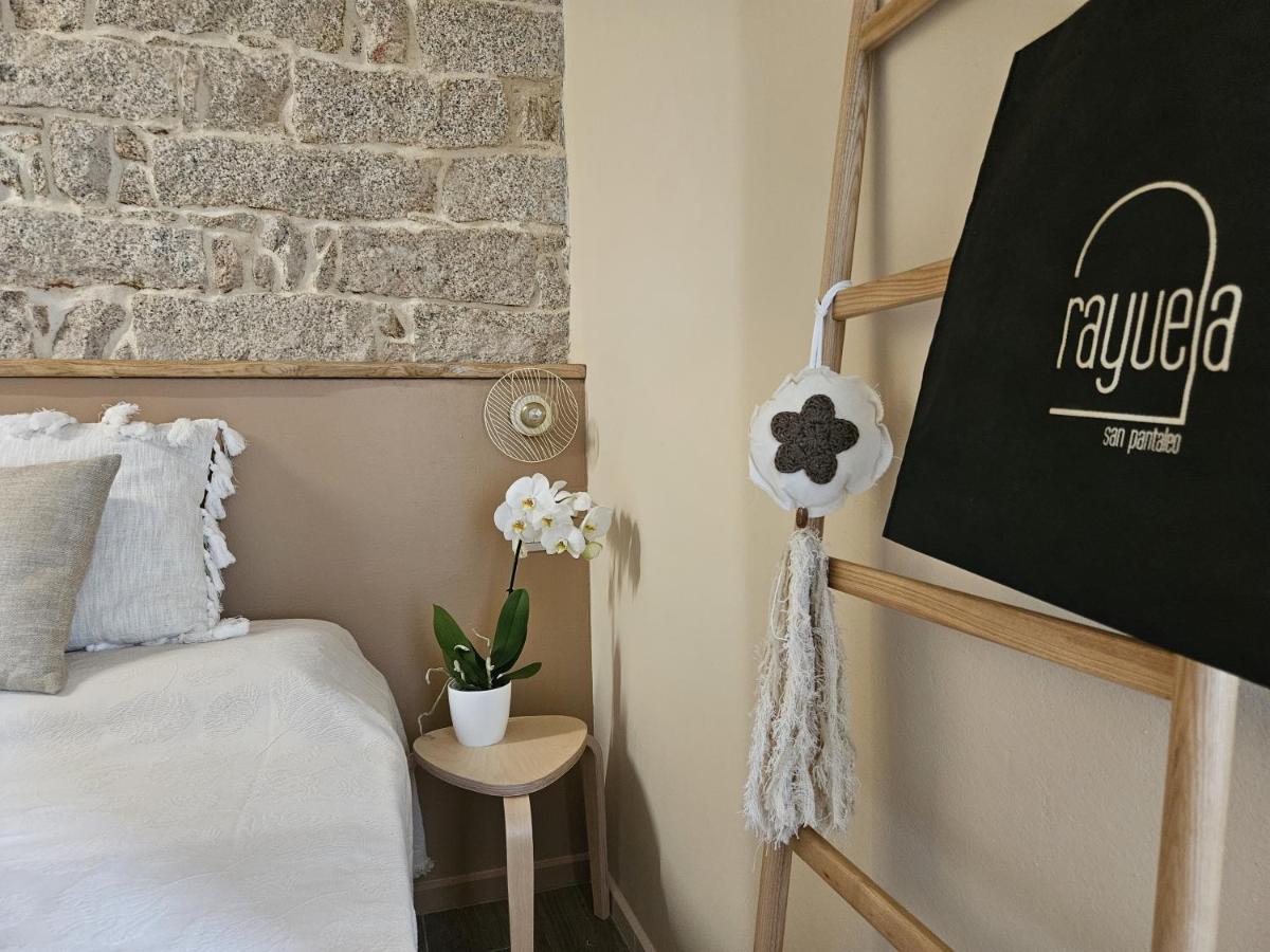 Rayuela Suites San Pantaleo Exterior foto